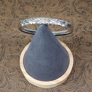 Vintage Whitting & Davis Silver Tone Plated Floral Bangle Bracelet